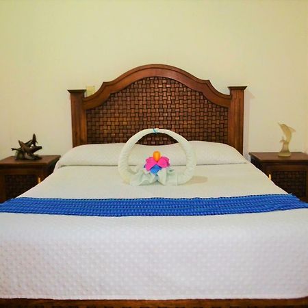 Hotel Delfin Comitan エクステリア 写真