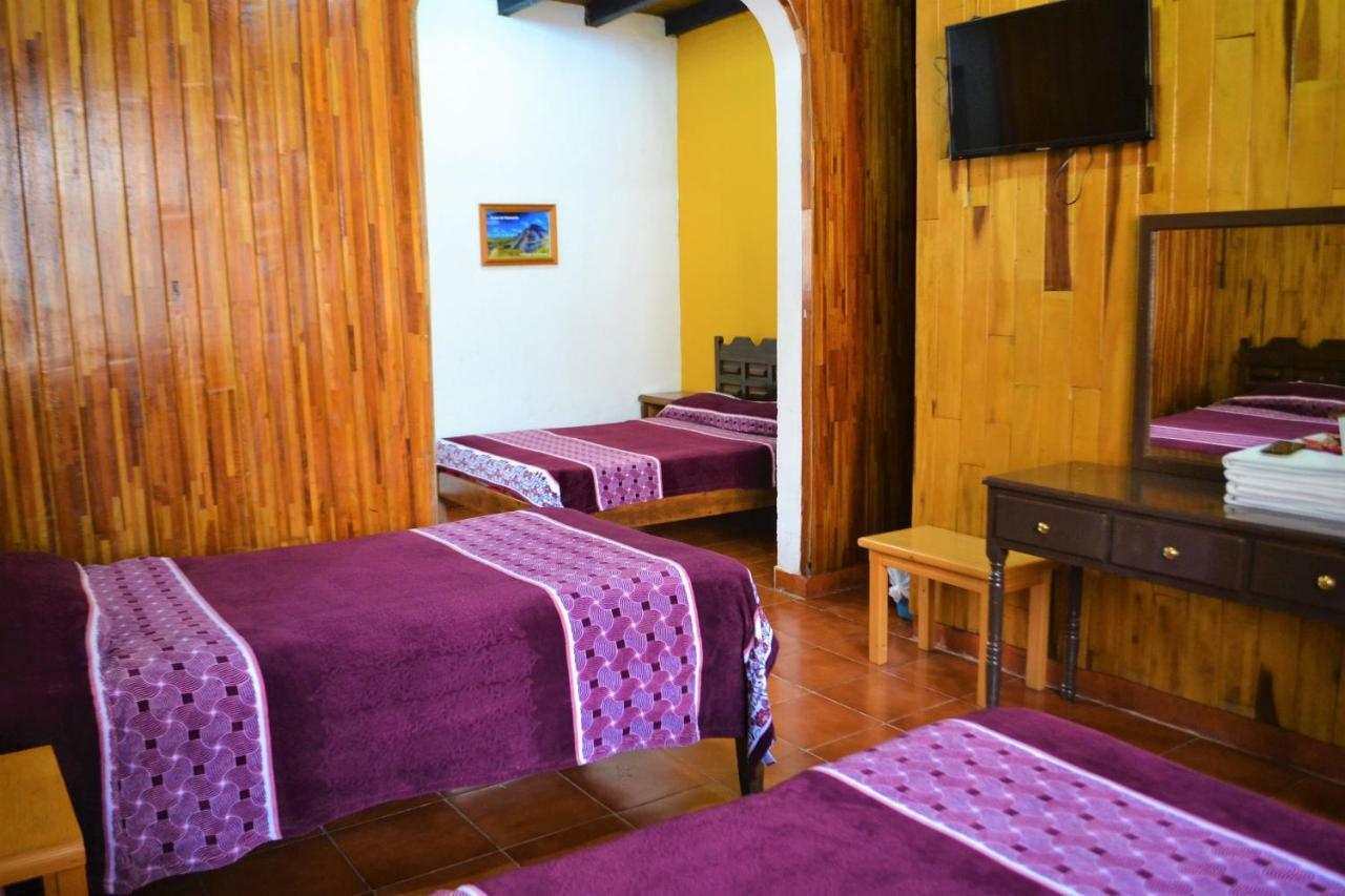 Hotel Delfin Comitan エクステリア 写真
