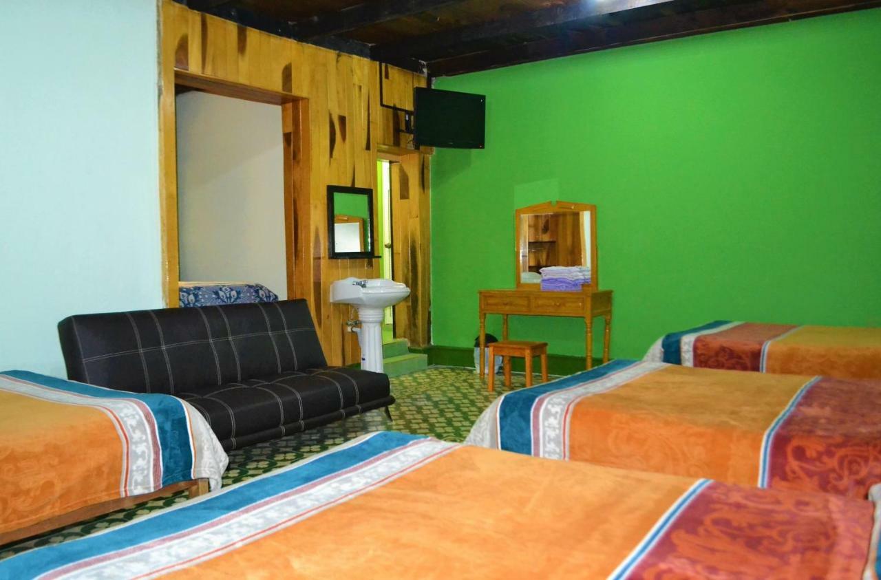 Hotel Delfin Comitan エクステリア 写真