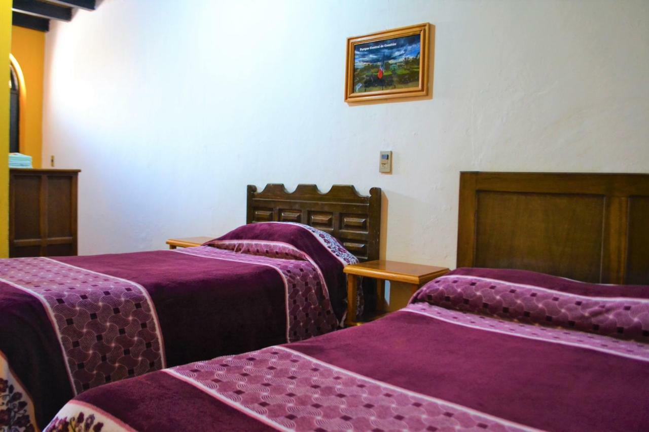 Hotel Delfin Comitan エクステリア 写真