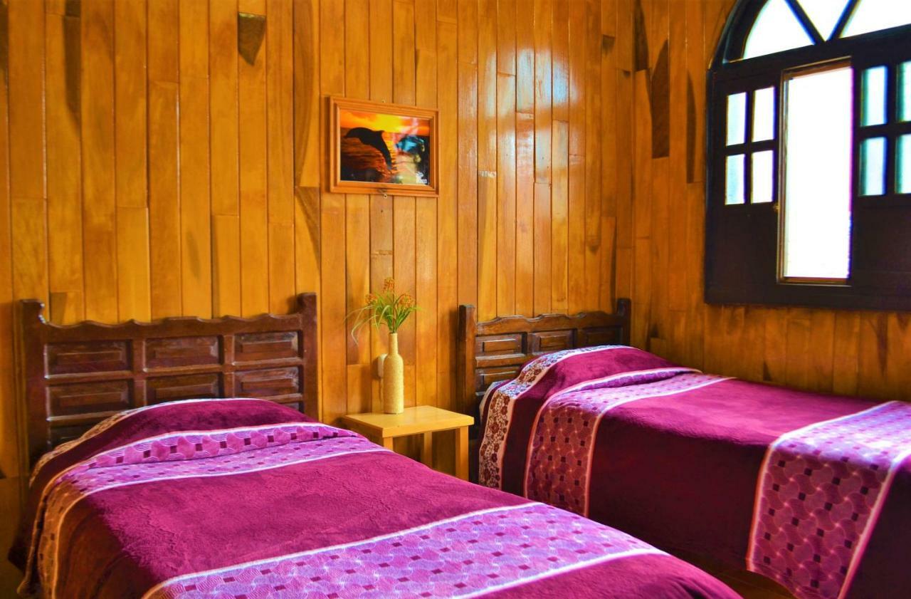 Hotel Delfin Comitan エクステリア 写真